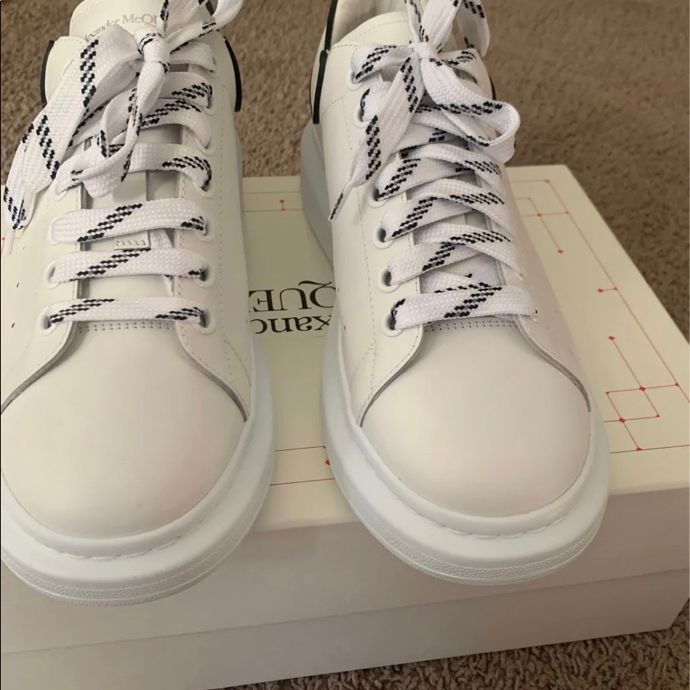 Alexander McQueen Chunky Sneaker